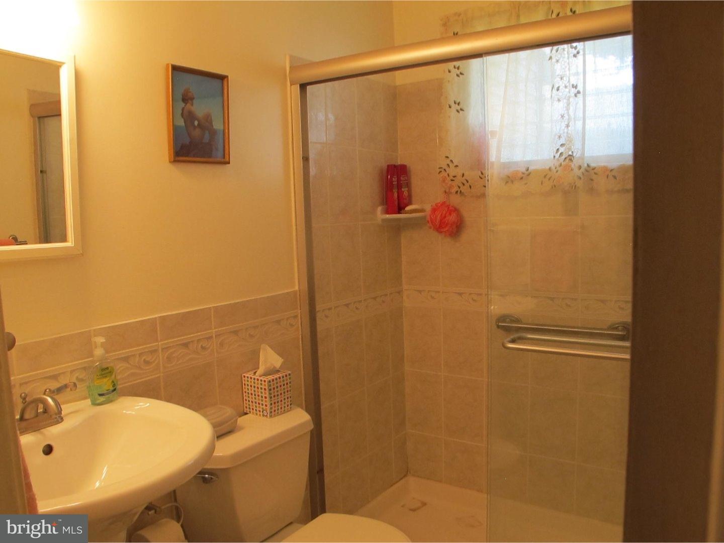 9858 Verree Road Philadelphia, PA 19115 - Photo 10 of 15