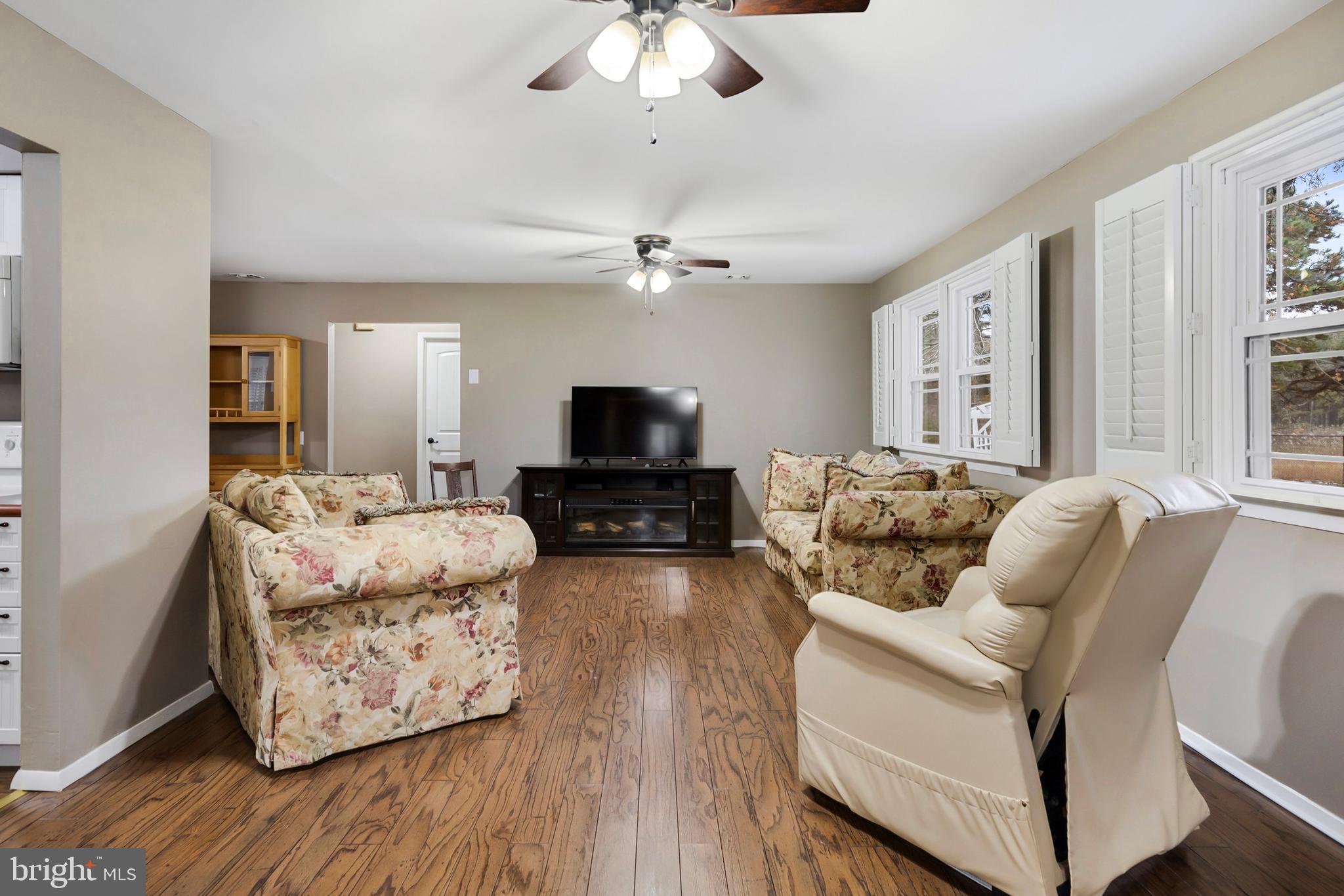30 Augusta Road Manchester Township, NJ 08759 - Photo 10 of 37