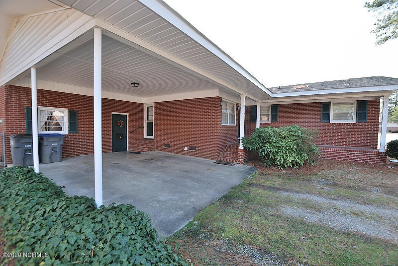 3013 Amherst Road Rocky Mount, NC 27804 - Photo 3 of 14 Double carport
