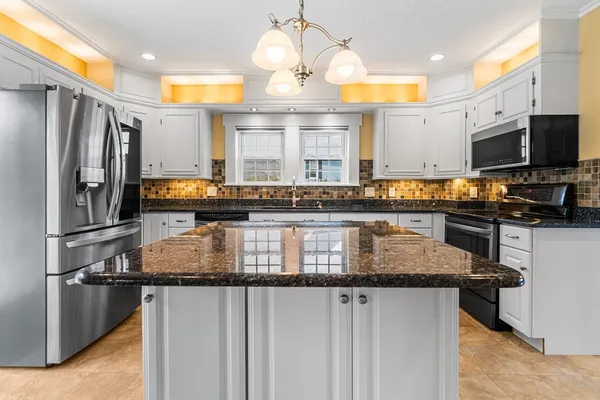 $419,500 | 1 Bell Street, North Brookfield, MA 01535