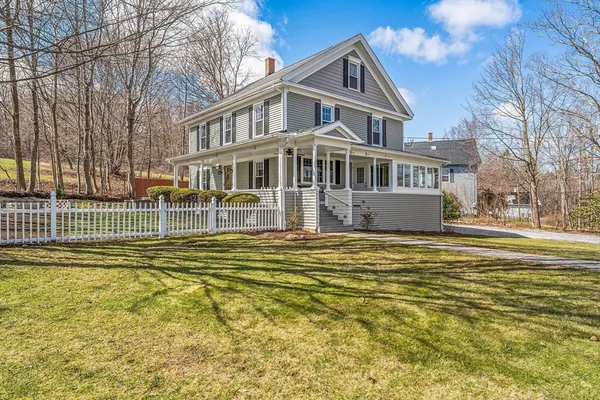 $419,500 | 1 Bell Street, North Brookfield, MA 01535