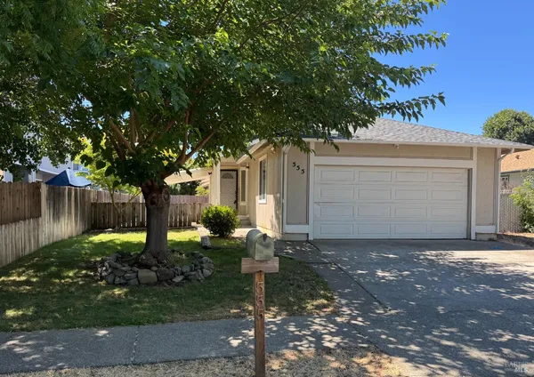 $399,950 | 555 Donner Lane, Ukiah, CA 95482