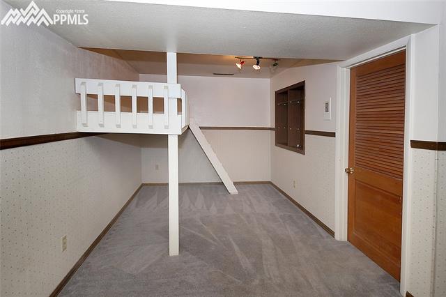2830 Ridgeglen Square Colorado Springs, CO 80918 - Photo 21 of 25