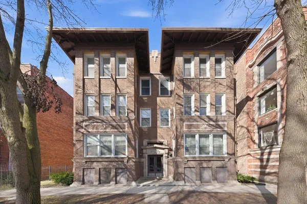 $3,000 | 5212 South Ingleside Avenue, Unit 2, Chicago, IL 60615