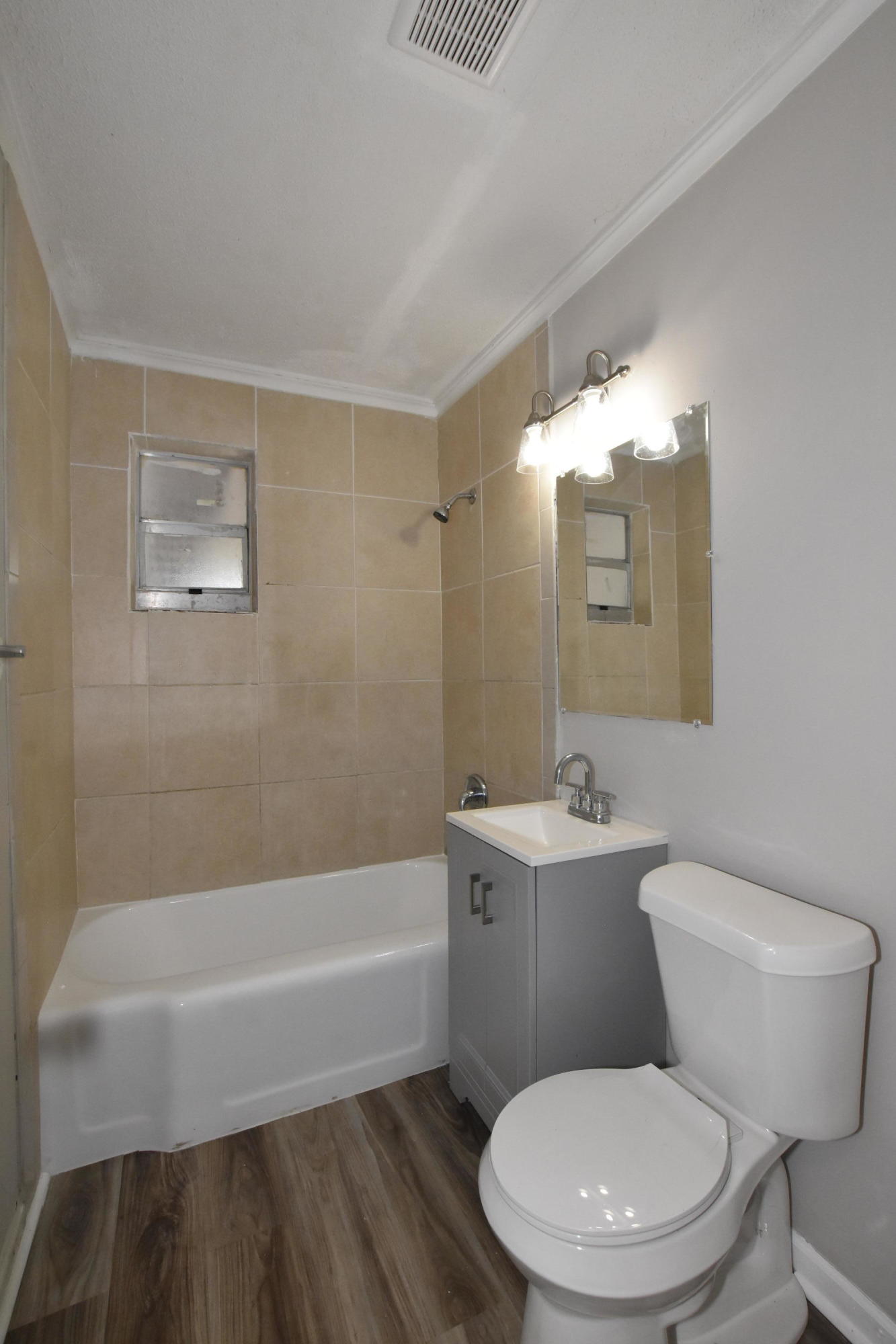 595 West 4th Street Riviera Beach, FL 33404 - Photo 8 of 10 595 W 4th St
