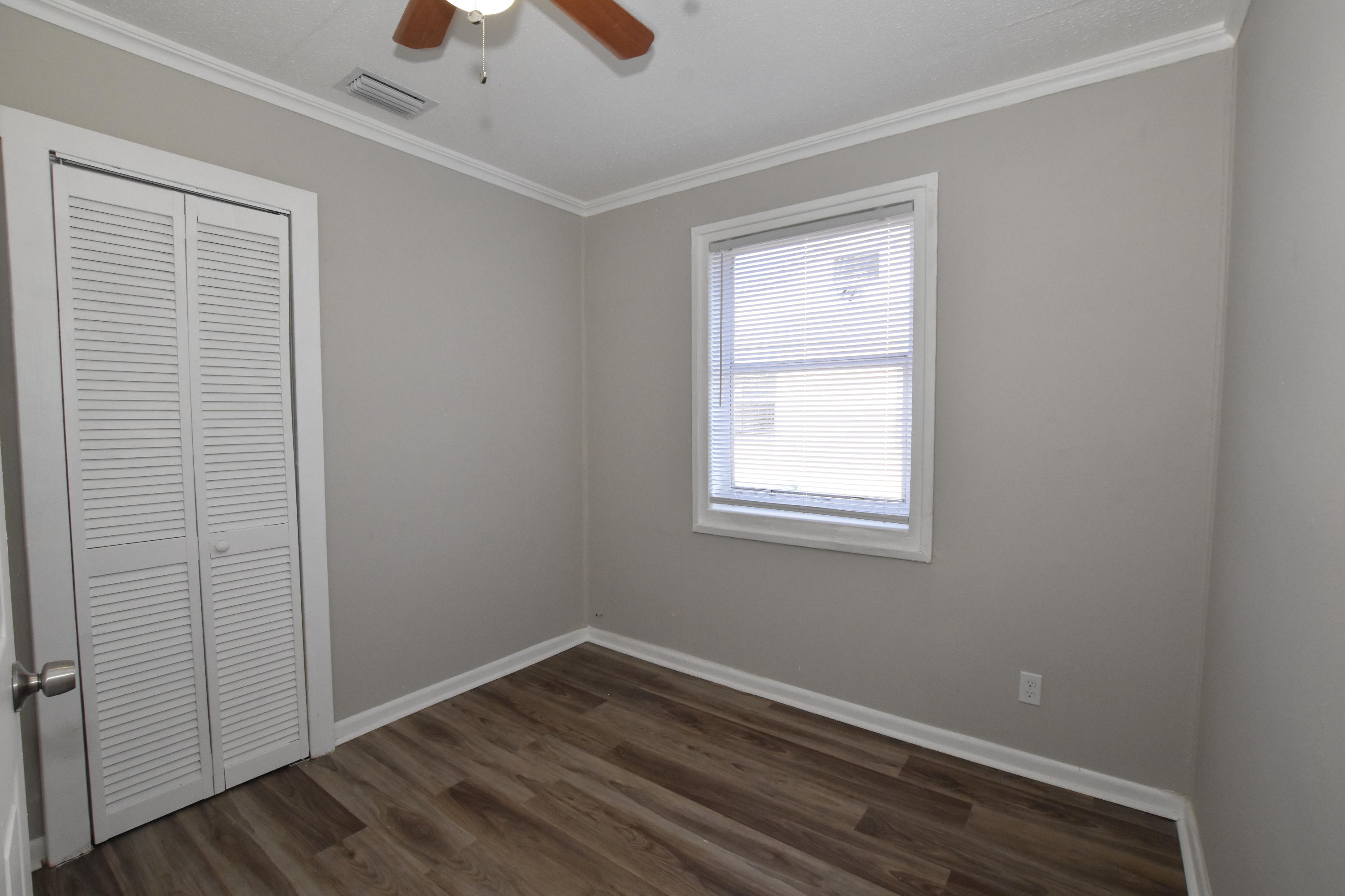 595 West 4th Street Riviera Beach, FL 33404 - Photo 9 of 10 595 W 4th St