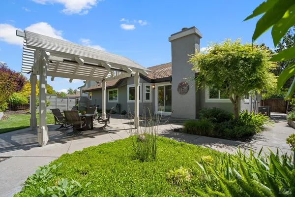 $679,000 | 2236 Silver Fox Circle, Fairfield, CA 94534