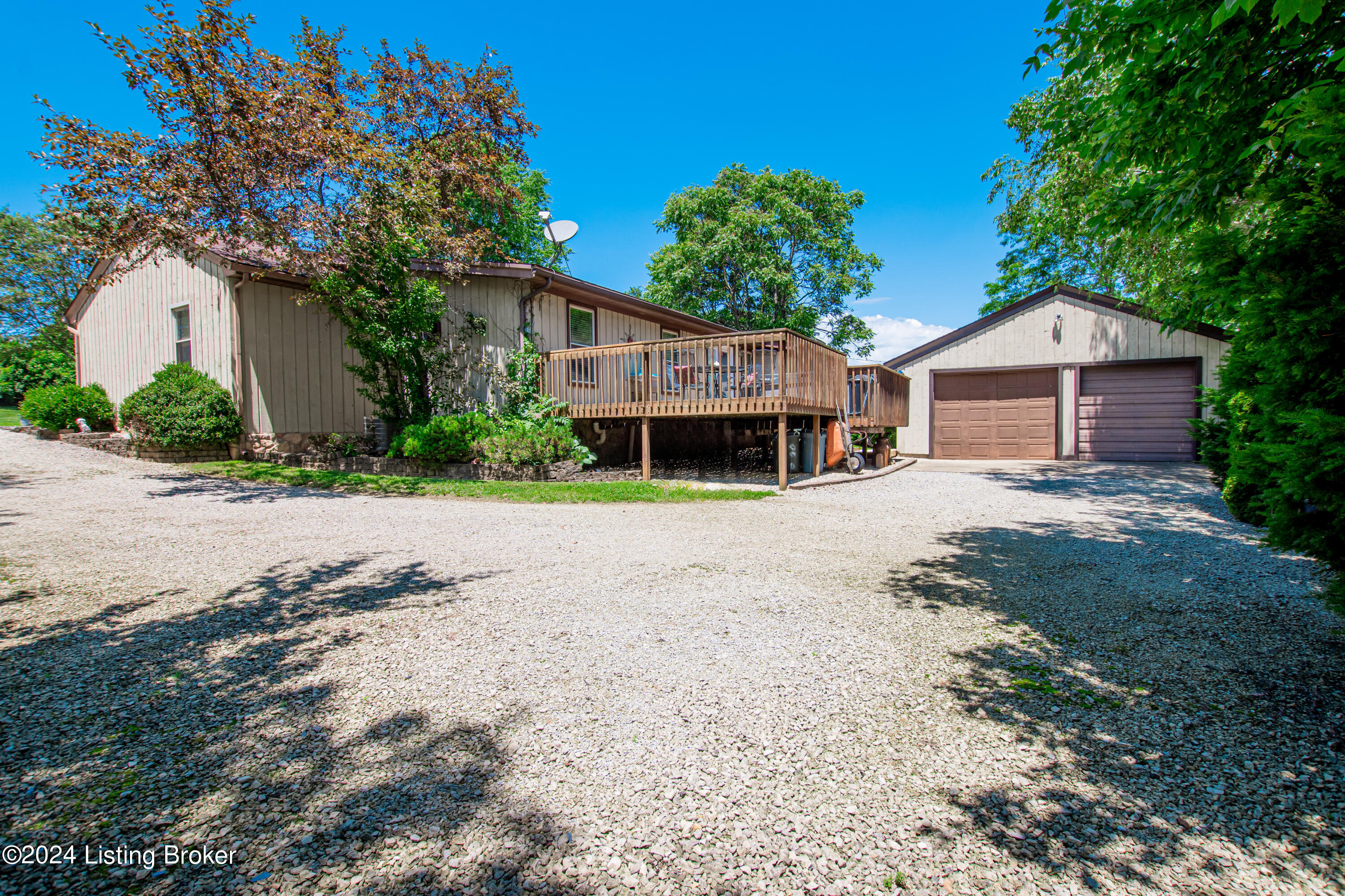 148 Smith Road Brooks, KY 40109 - Photo 4 of 64 DSC_3755