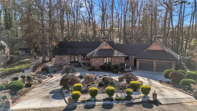 $499,000 | 172 Laurel Mountain Road, North Wilkesboro, NC 28659