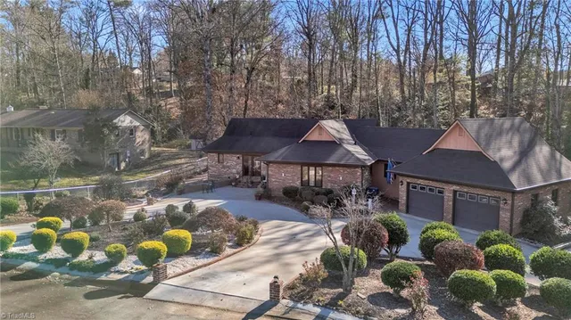 $499,000 | 172 Laurel Mountain Road, North Wilkesboro, NC 28659