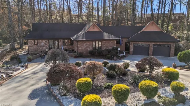 $499,000 | 172 Laurel Mountain Road, North Wilkesboro, NC 28659