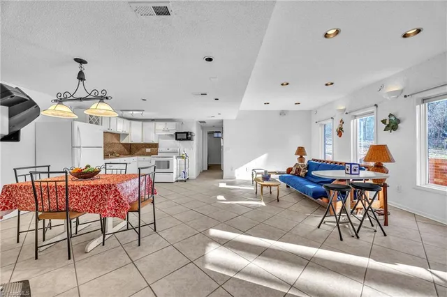 $499,000 | 172 Laurel Mountain Road, North Wilkesboro, NC 28659