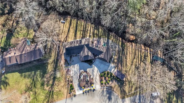 $499,000 | 172 Laurel Mountain Road, North Wilkesboro, NC 28659