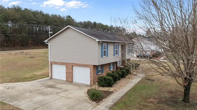 $249,000 | 120 Rockwell Pl Court, Tobaccoville, NC 27050