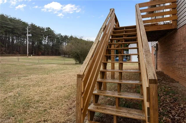 $249,000 | 120 Rockwell Pl Court, Tobaccoville, NC 27050