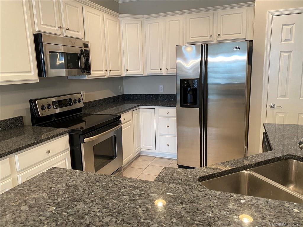 637 Williamson Road, Unit 301 Mooresville, NC 28117 - Photo 11 of 38