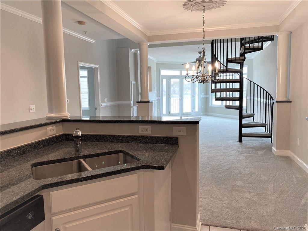 637 Williamson Road, Unit 301 Mooresville, NC 28117 - Photo 9 of 38