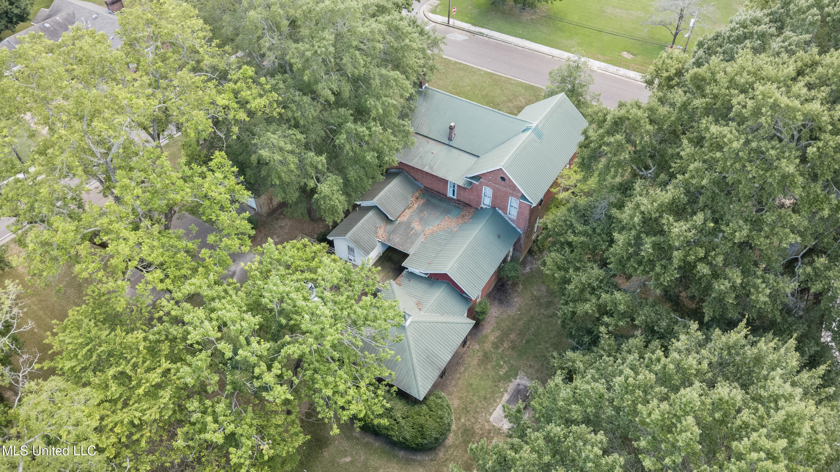 224 South Ward Street Senatobia, MS 38668 - Photo 10 of 22 26_dji_0048