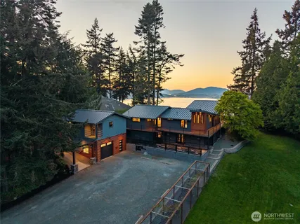 $1,900,000 | 4101 Edith Point Road, Anacortes, WA 98221