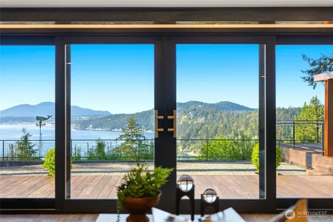$1,900,000 | 4101 Edith Point Road, Anacortes, WA 98221