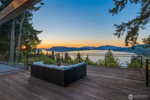 $1,900,000 | 4101 Edith Point Road, Anacortes, WA 98221