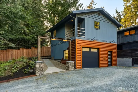 $1,900,000 | 4101 Edith Point Road, Anacortes, WA 98221