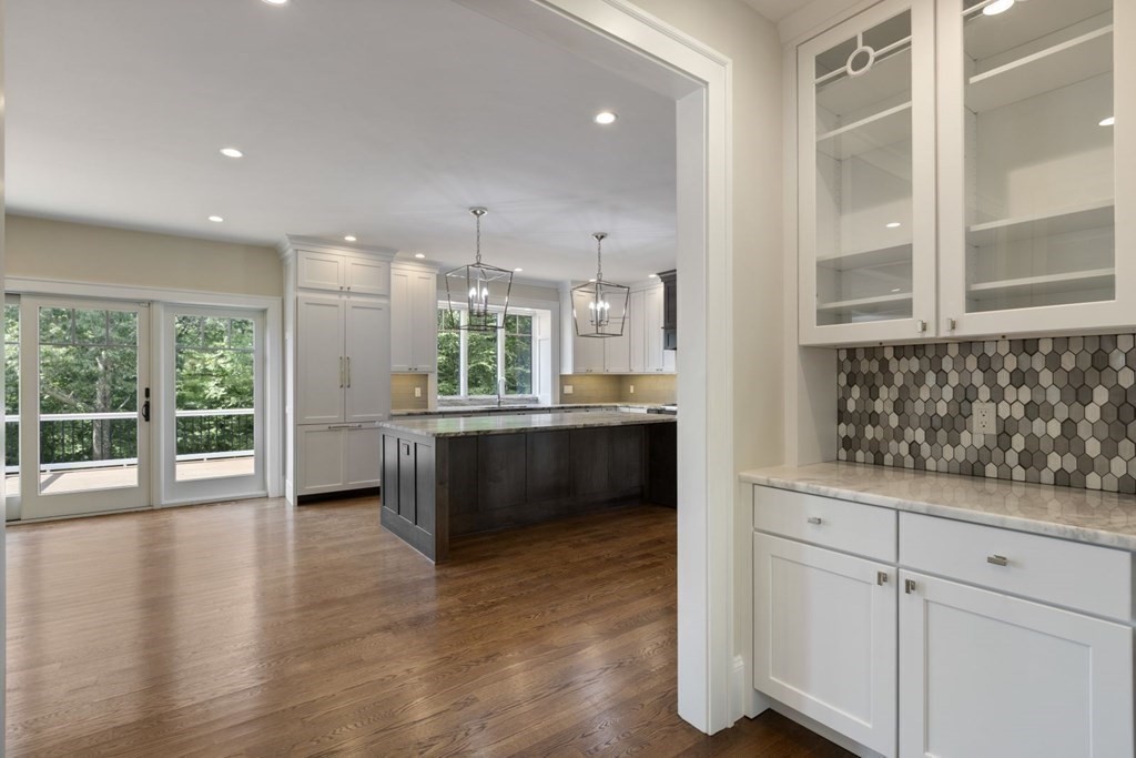 19 John Matthew Road Hopkinton, MA 01748 - Photo 7 of 40 Gallery Image 7
