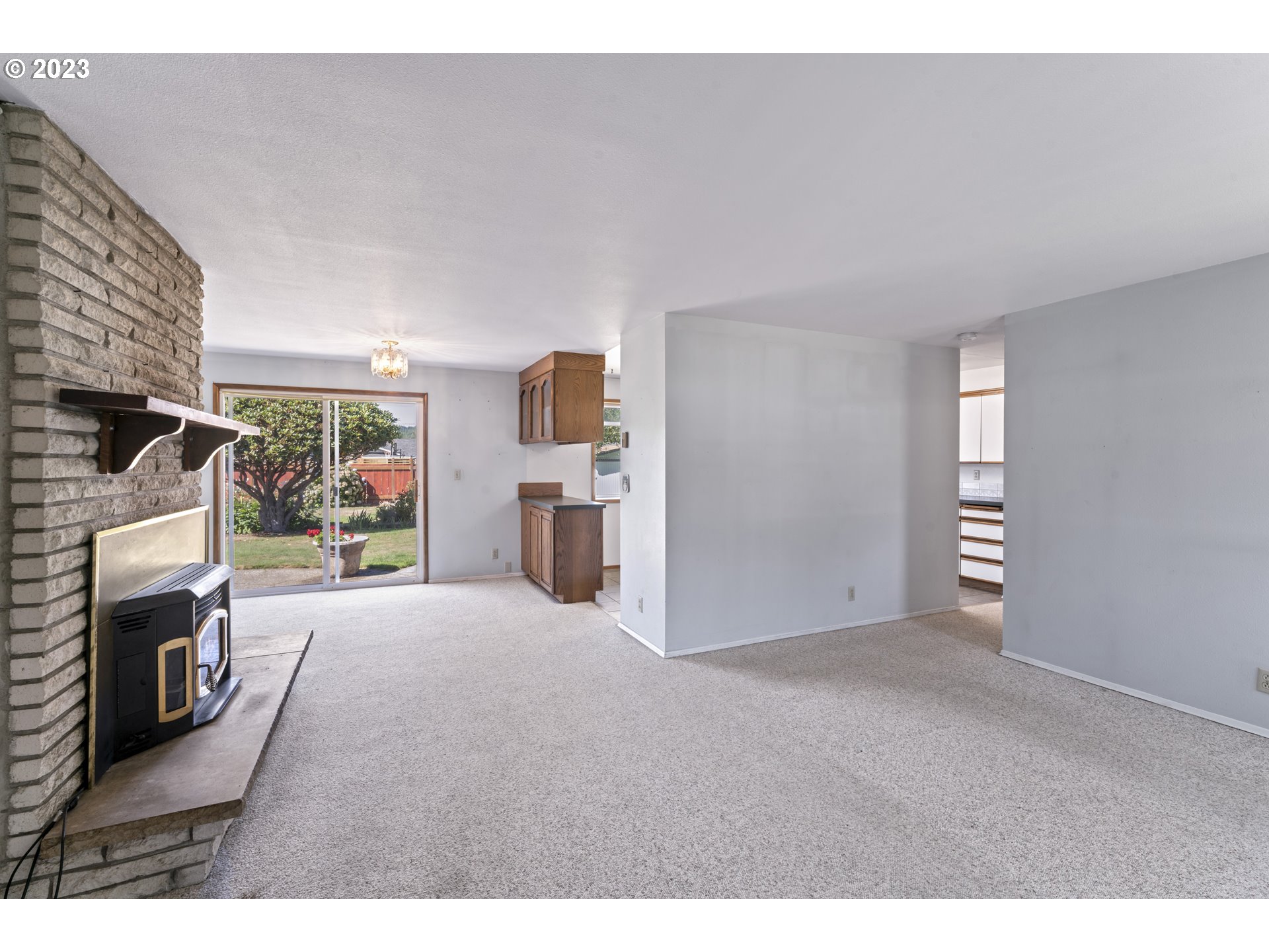 2752 Ridgeway Drive Reedsport, OR 97467 - Photo 10 of 29 Gallery Image 10