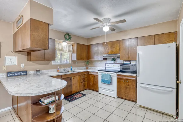 $209,990 | 317 Studer Park, Uvalde, TX 78801