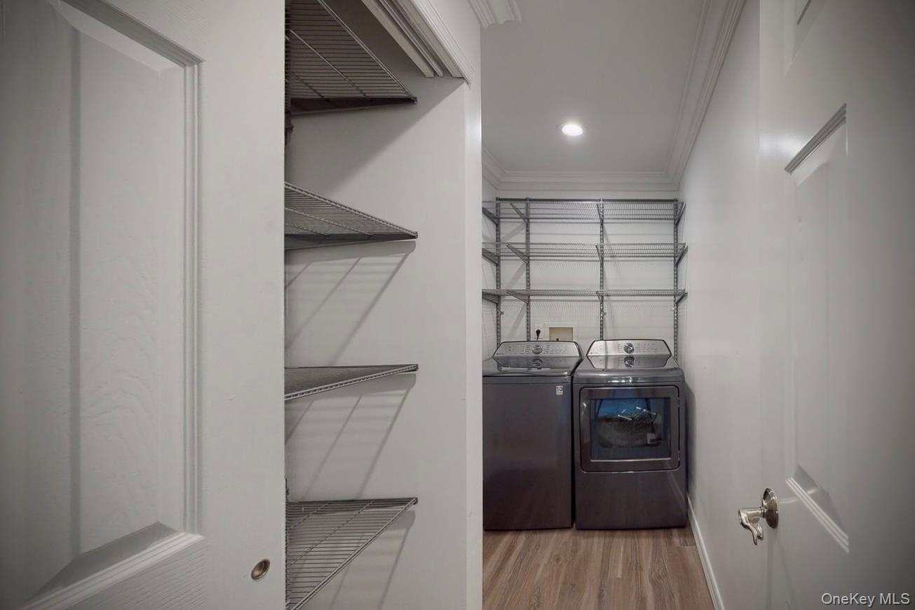 100 Saddle Cove Road, Unit 307 Bohemia, NY 11716 - Photo 9 of 16
