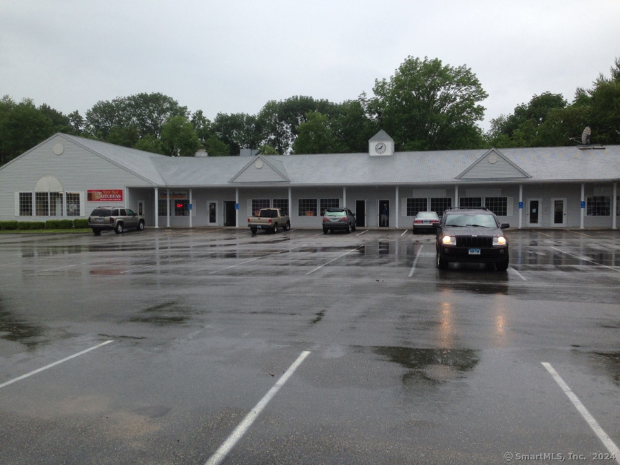 188 Westminster Road Canterbury, CT 06331 - Photo 2 of 5