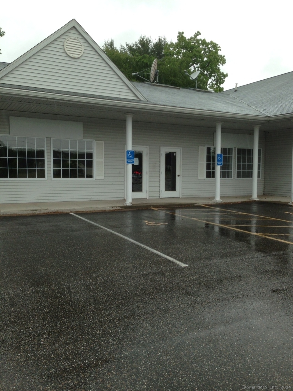 188 Westminster Road Canterbury, CT 06331 - Photo 3 of 5