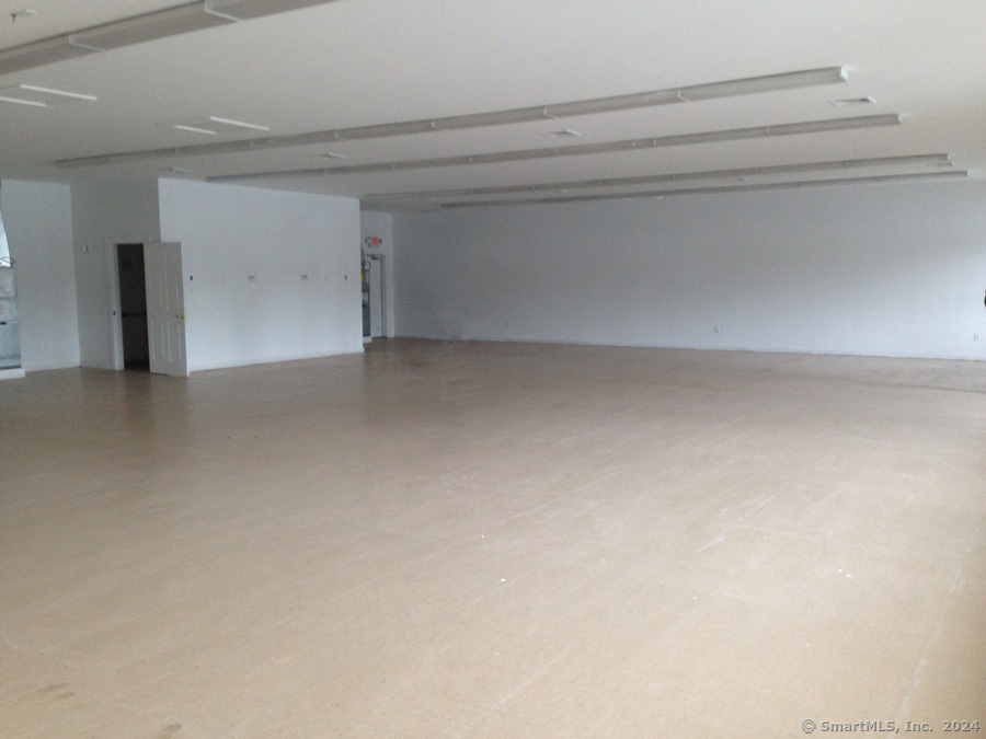 188 Westminster Road Canterbury, CT 06331 - Photo 4 of 5