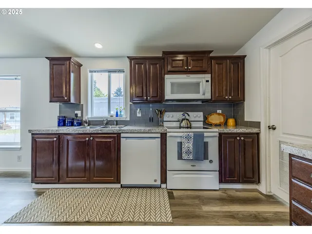 $129,000 | 1415 South Bertelsen Road, Unit 96, Eugene, OR 97402