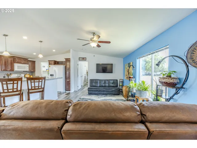 $129,000 | 1415 South Bertelsen Road, Unit 96, Eugene, OR 97402