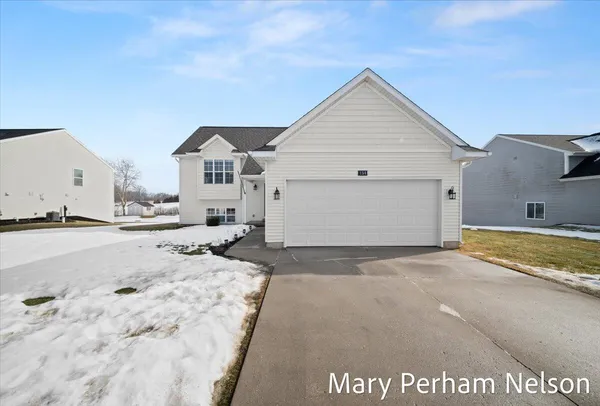 $335,000 | 154 Sweet Meadow Drive, Kent City, MI 49330