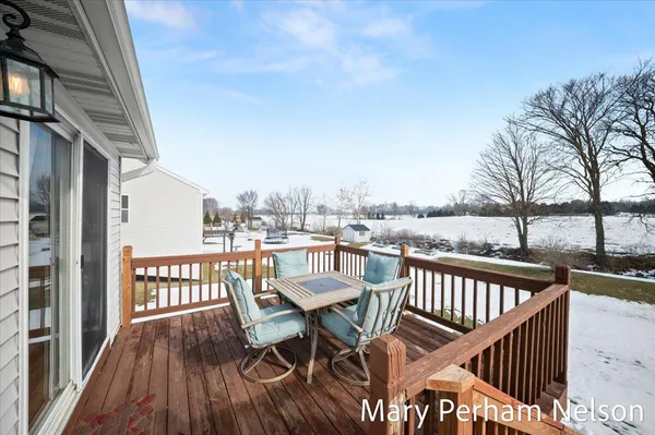 $335,000 | 154 Sweet Meadow Drive, Kent City, MI 49330
