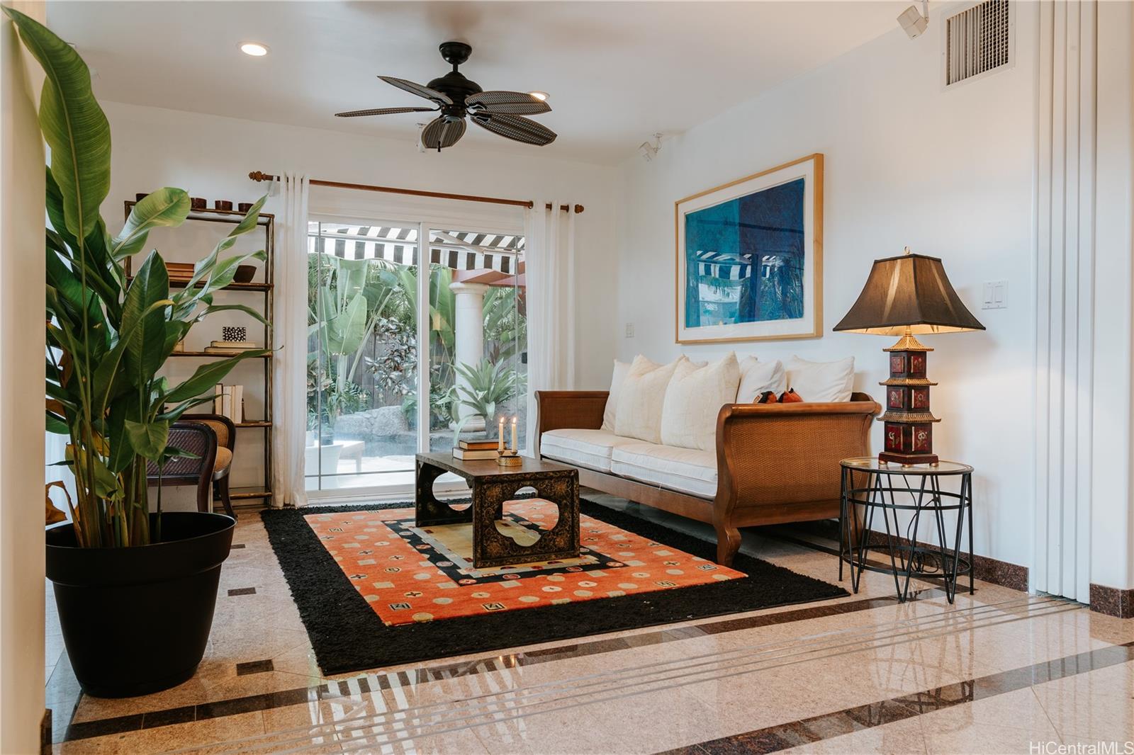 3063 Diamond Head Road Honolulu, HI 96815 - Photo 8 of 25 The sun room looks out onto pool deck. Pocket doors offer versatility and flexibility to create privacy