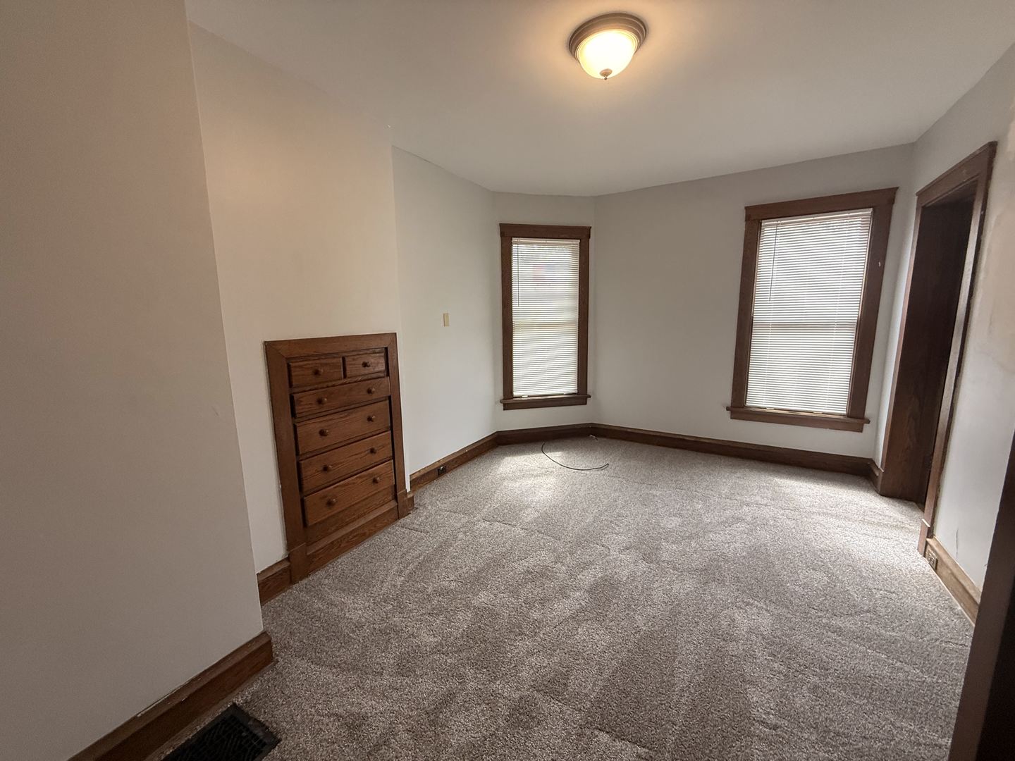 1007 Low Street Bloomington, IL 61701 - Photo 23 of 57