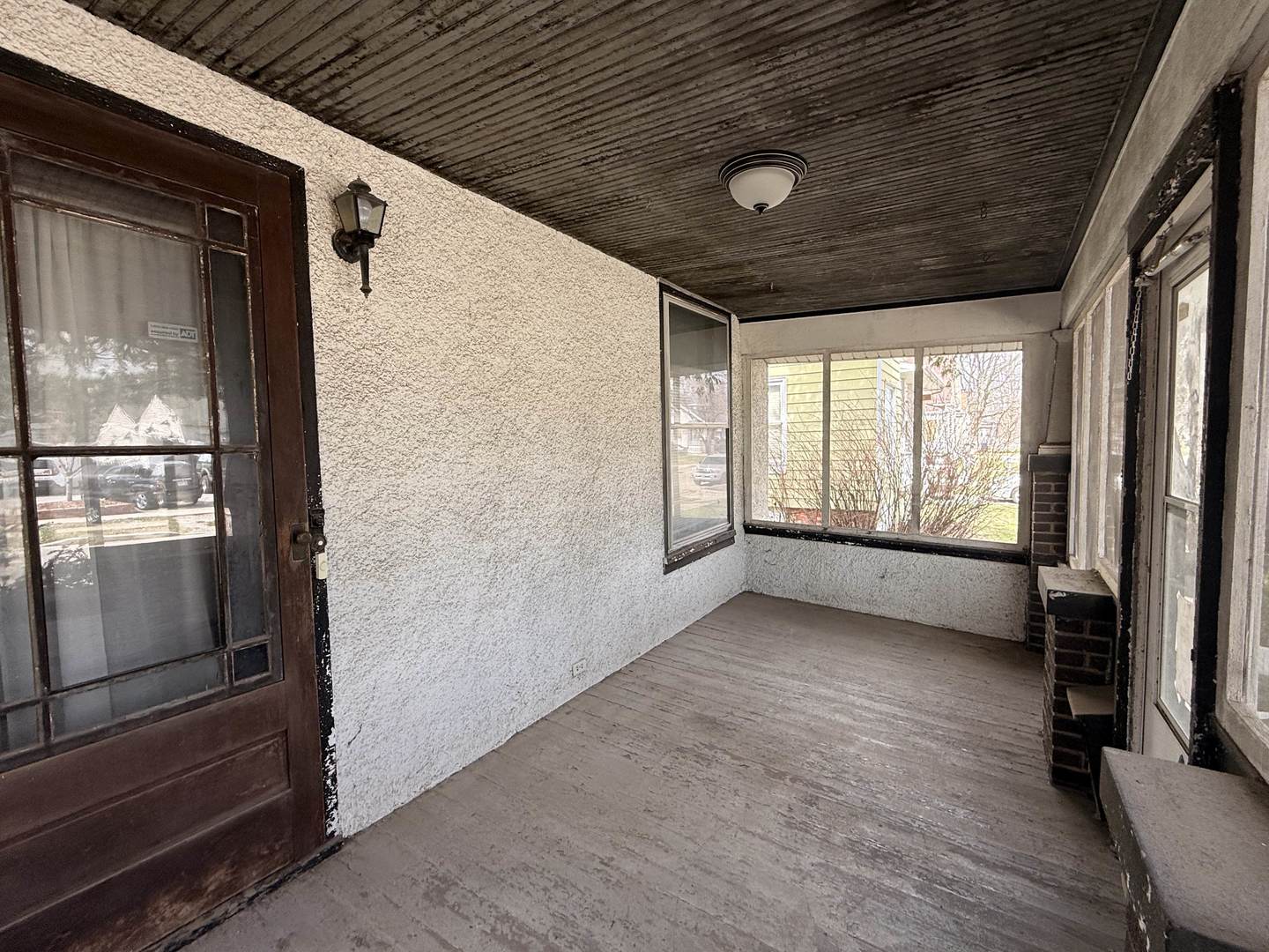 1007 Low Street Bloomington, IL 61701 - Photo 3 of 57