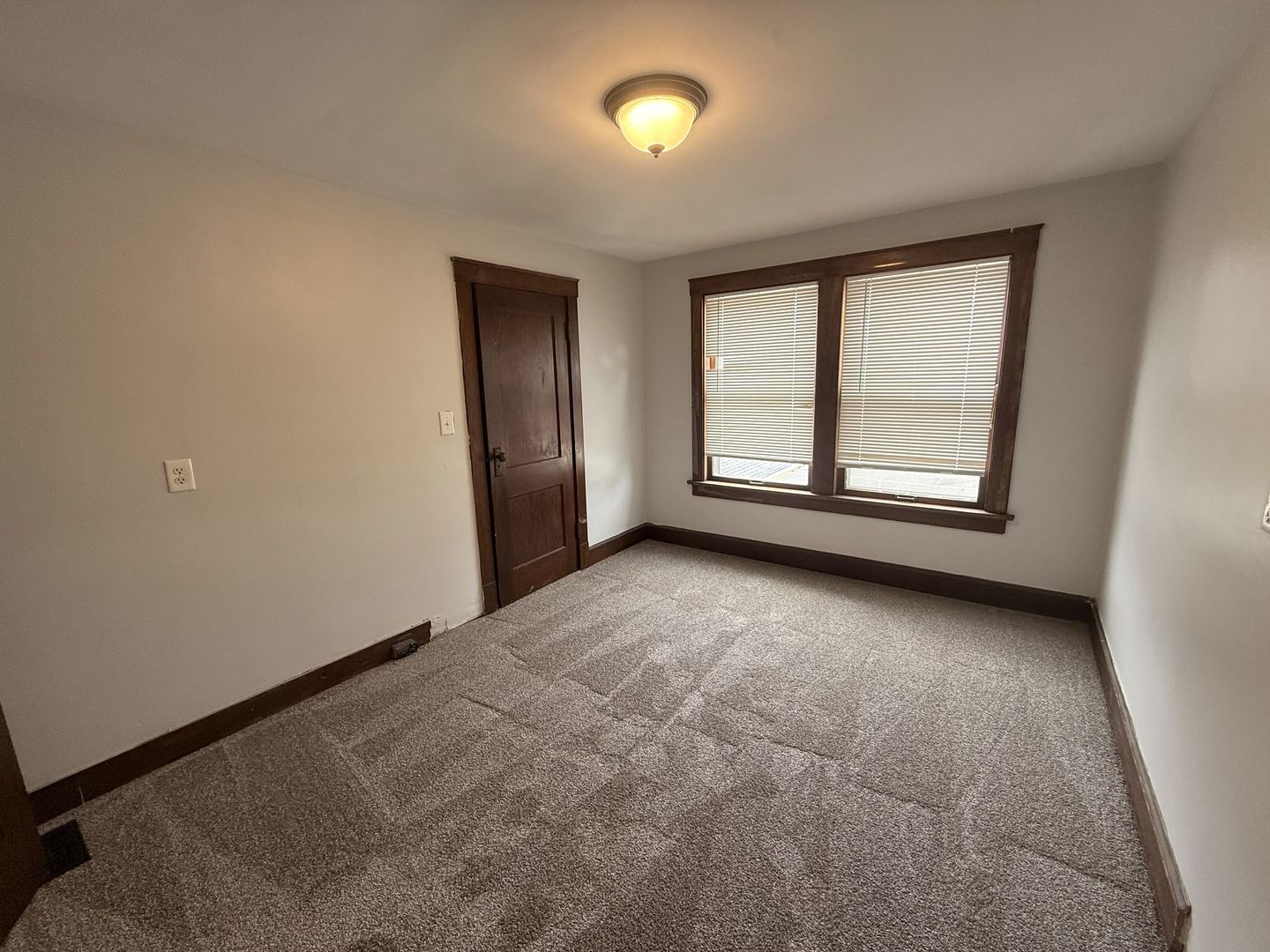 1007 Low Street Bloomington, IL 61701 - Photo 41 of 57