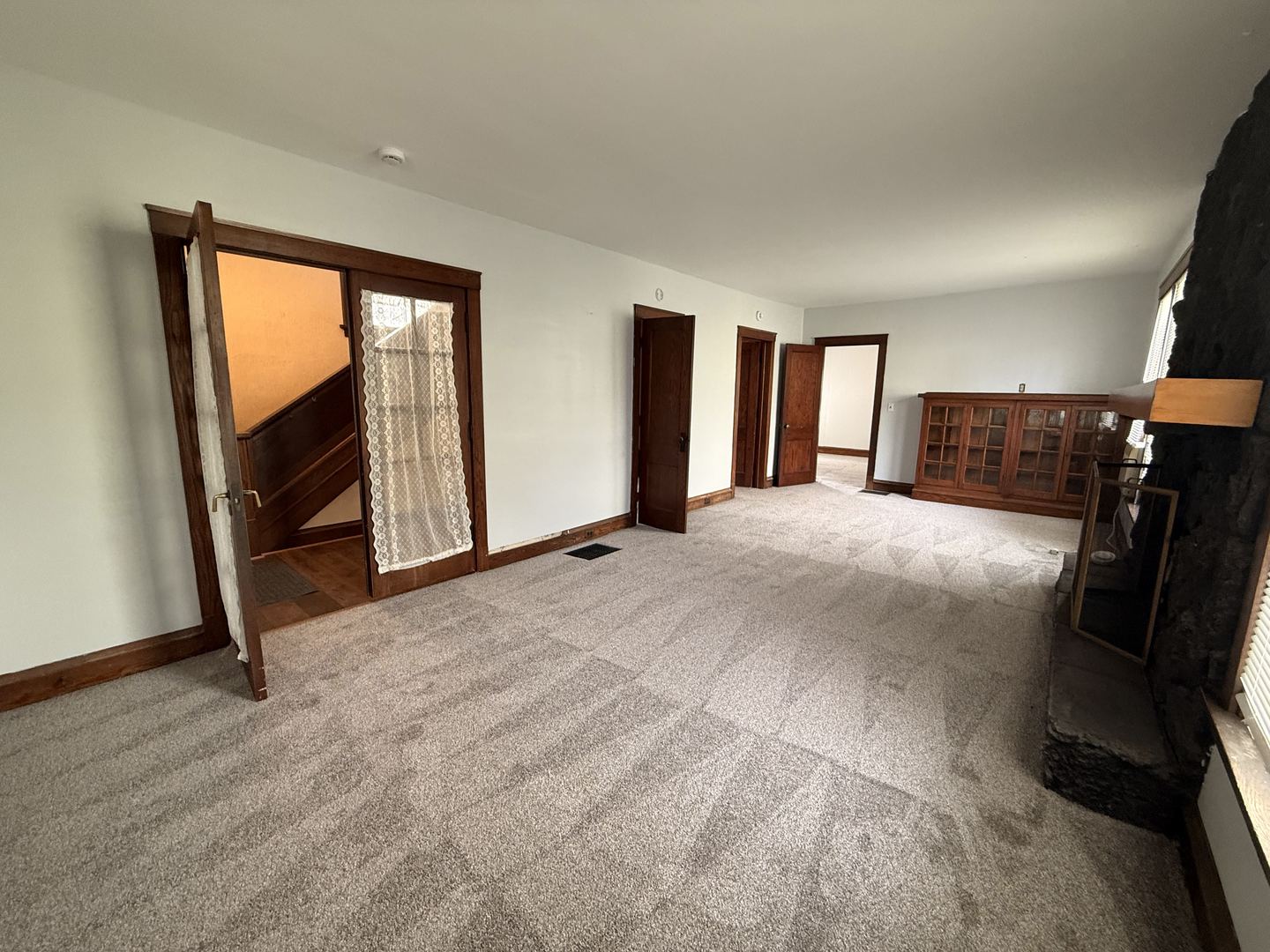 1007 Low Street Bloomington, IL 61701 - Photo 7 of 57