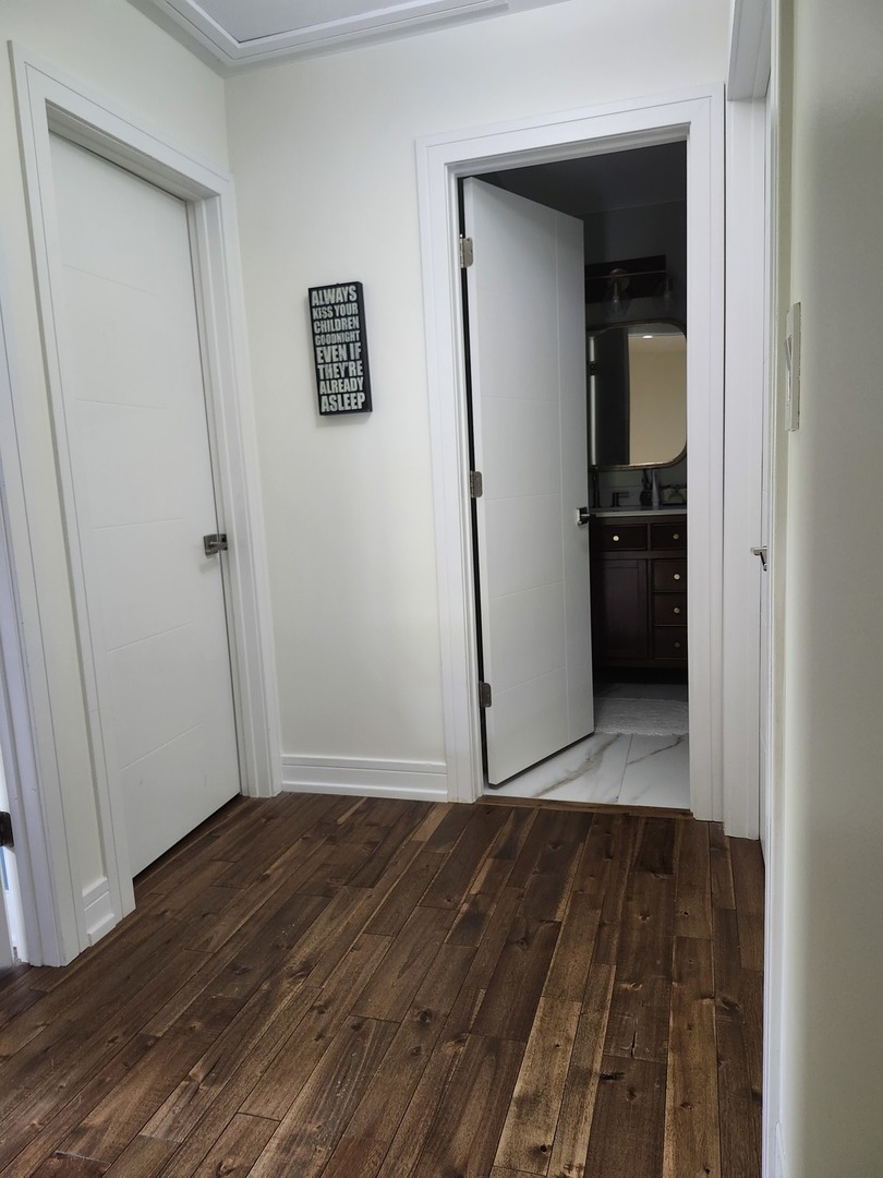 301 Oakbrook Court Bartlett, IL 60103 - Photo 24 of 46