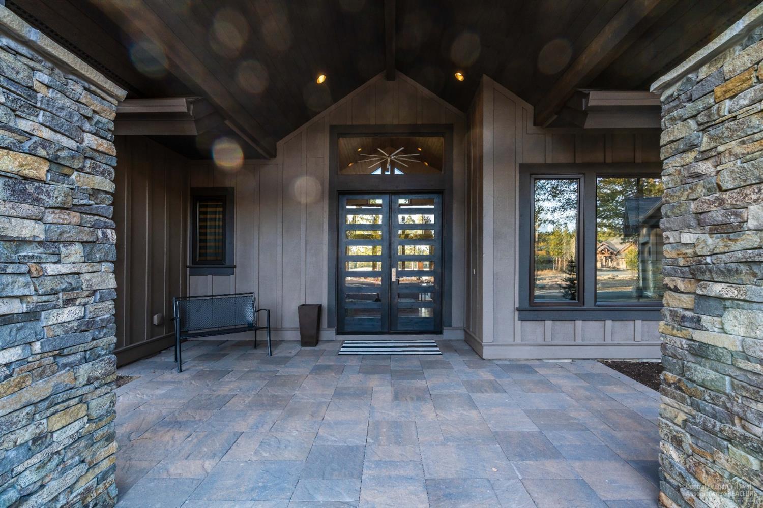 56709 Glowstone Loop Bend, OR 97707 - Photo 5 of 25 Additional Photo