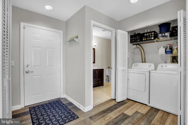 $318,800 | 2702 Lighthouse Point East, Unit 532, Baltimore, MD 21224