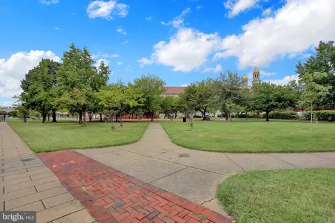 $318,800 | 2702 Lighthouse Point East, Unit 532, Baltimore, MD 21224