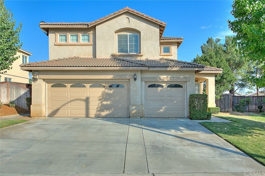1574 Thunderbird Road Beaumont, CA 92223 - Photo 1 of 41