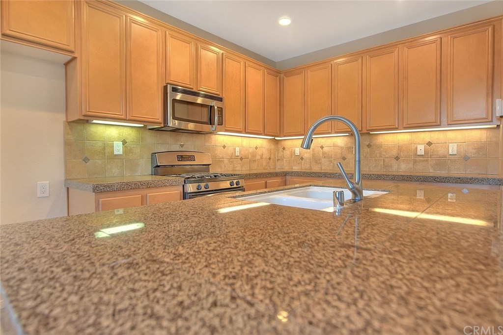 1574 Thunderbird Road Beaumont, CA 92223 - Photo 16 of 41