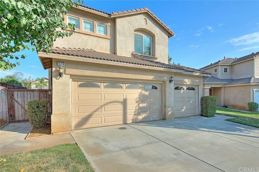 1574 Thunderbird Road Beaumont, CA 92223 - Photo 3 of 41