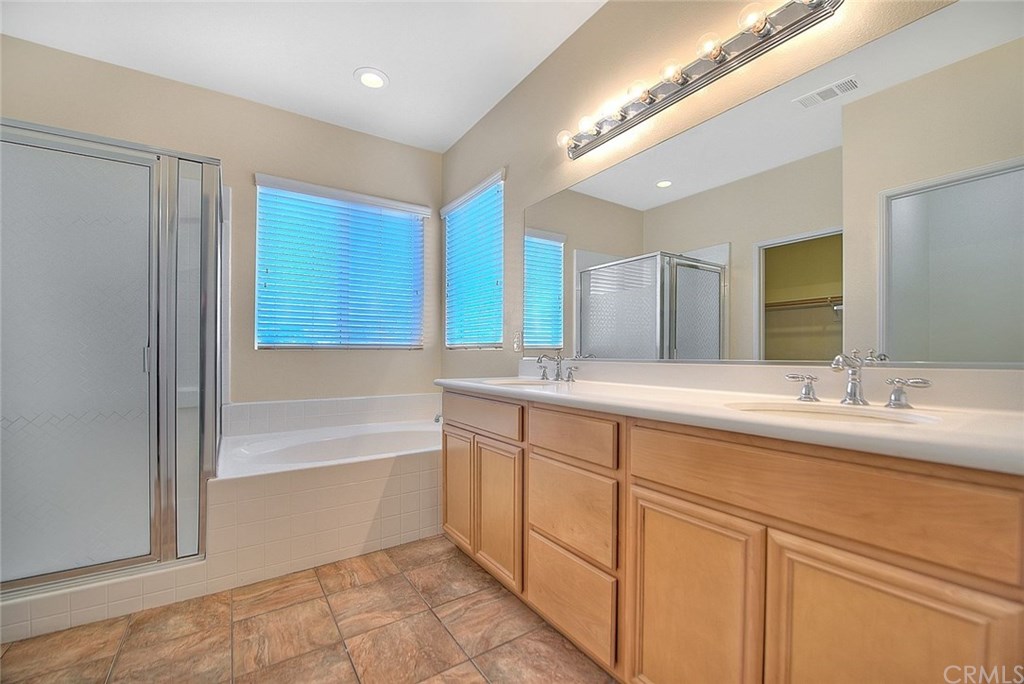 1574 Thunderbird Road Beaumont, CA 92223 - Photo 32 of 41